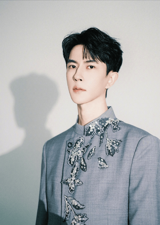 原创            曝演员于朦胧坠楼身亡，年仅37岁，知情者曝细节，最后露面照曝光