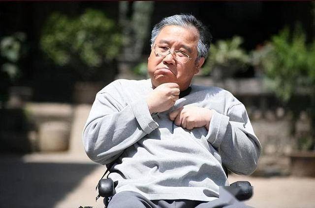 多位医生呼吁：防痴呆多吃果是关键！这4类水果让记忆衰退推迟！