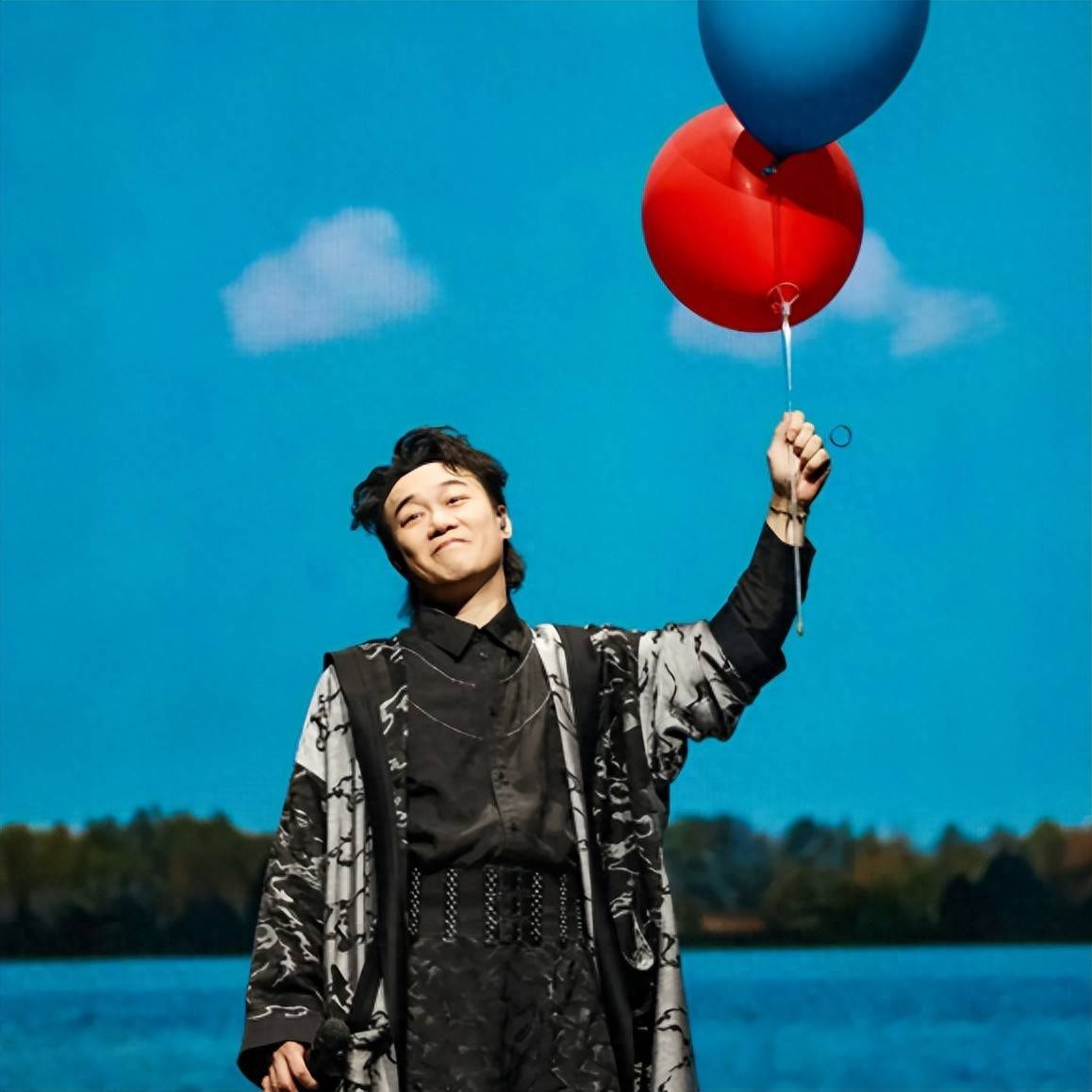 陈奕迅专辑风波发酵！本人评论区沦陷、团队道歉，还波及两队明星