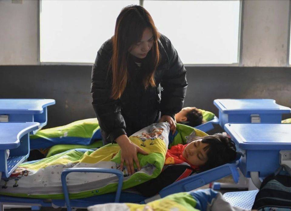 新“国标”出台，中小学生躺平午睡要实现了