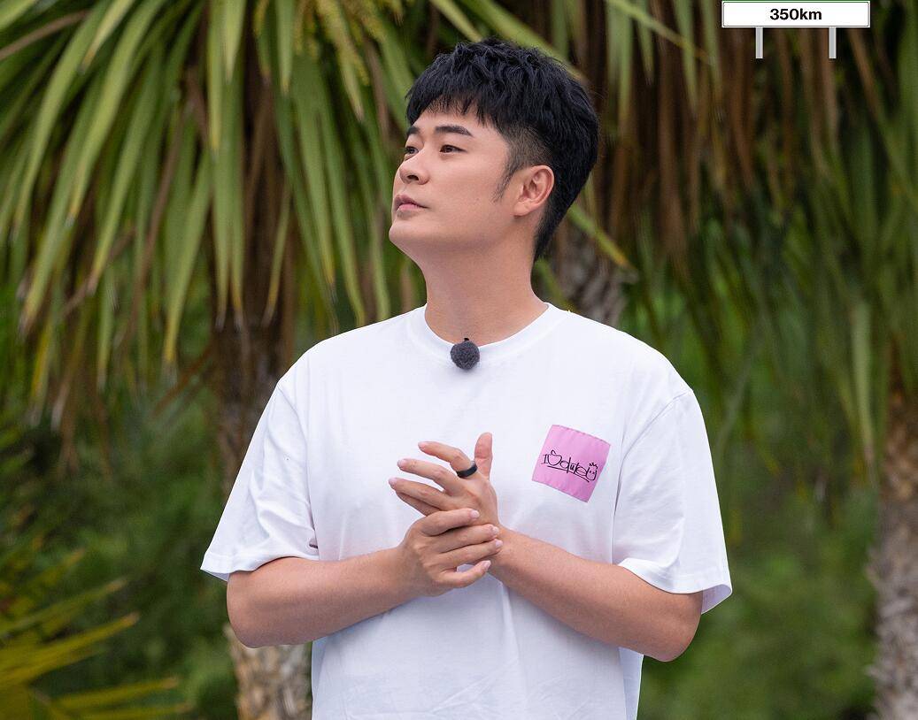 原创            地球超新鲜凭啥能口碑封神？从王玉雯闭眼识破李乃文一目了然