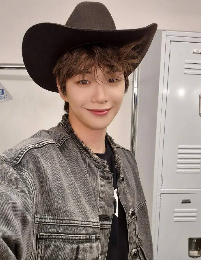 姜丹尼尔被偷的东西价值6万美元 被盗品几乎覆盖巡演所需全部物资