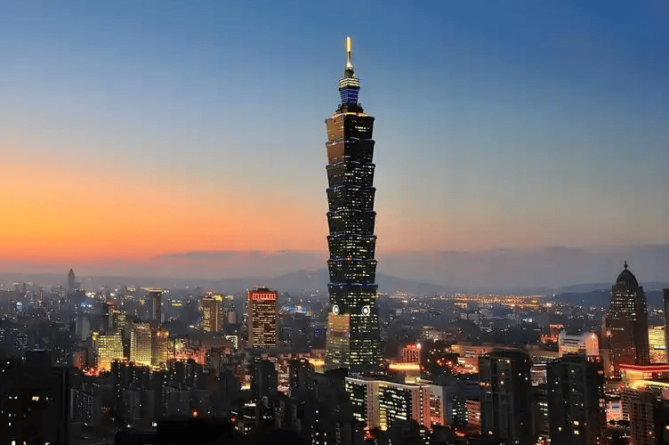 局势出乎意料，台当局改口称洪秀柱无罪，对没去北京的马英九下手