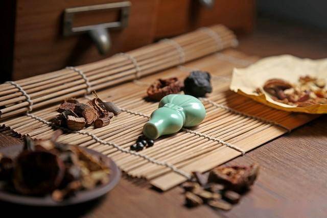 别乱补！5种常见“地黄丸”的禁忌人群：用错可能伤身体