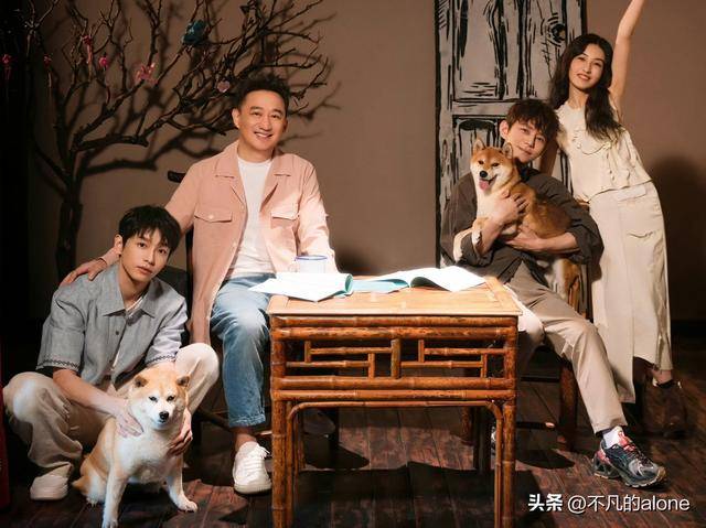 原创            《向往的生活8》正式官宣，常驻嘉宾4位，出品方7个，赞助商2个