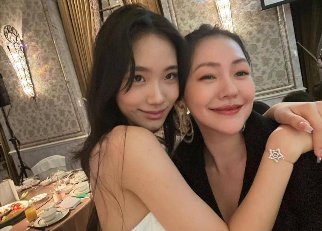 原创            小S即将金钟复出情绪稳定，Sandy未入围，吴宗宪护女回应