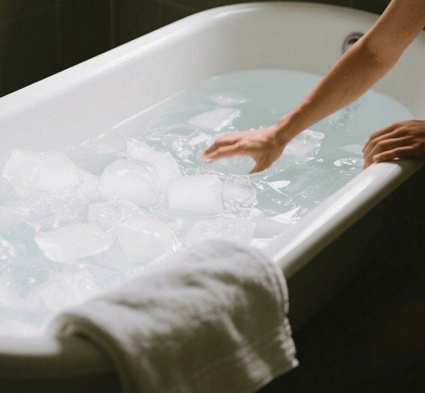 原创            冰浴真能抗衰老？医生拆解 3 类人适合的低温养生法