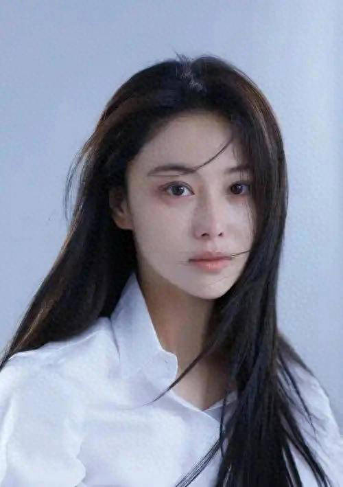 原创            六年后的她嫁特种兵，彻底蜕变成人生赢家，状态光彩照人