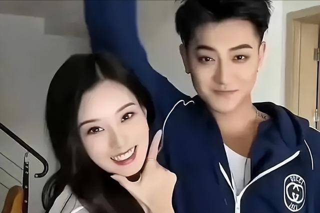 原创            还以为他们只是同行，没想到却是两口子！这7对明星可真低调