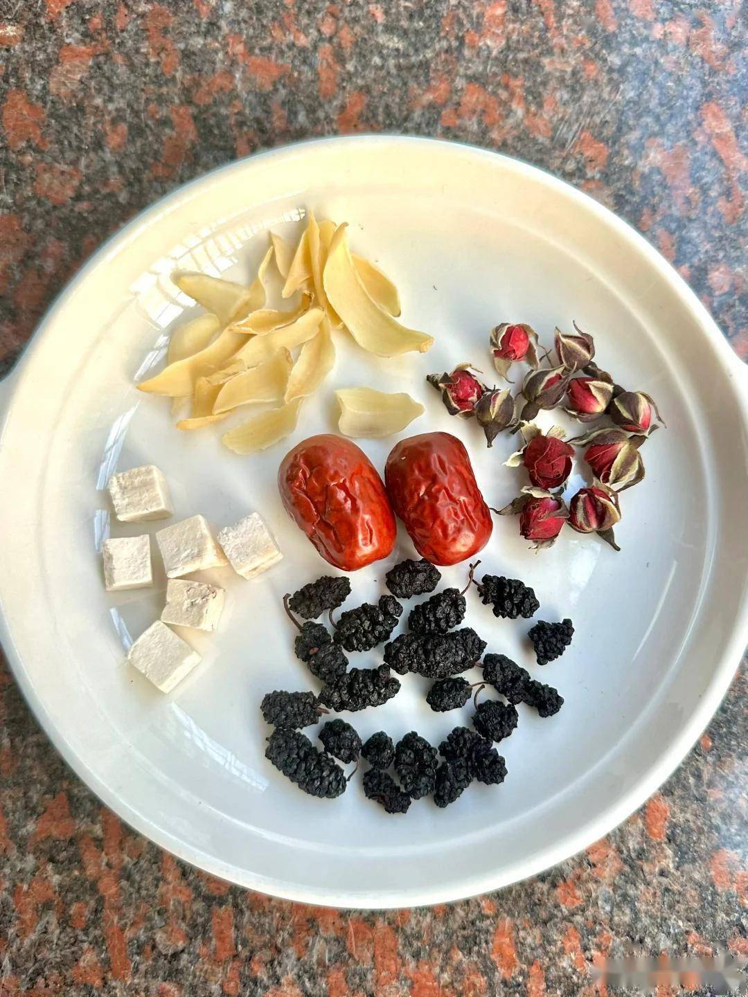 原创            坚持喝了20天，我来说说我的感受：这三款养生茶真的这么神奇吗？