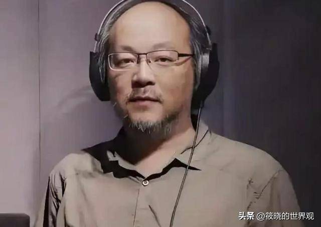 原创            钱再多有什么用！独自一人现身阿那亚的窦唯，给所有男人提了个醒