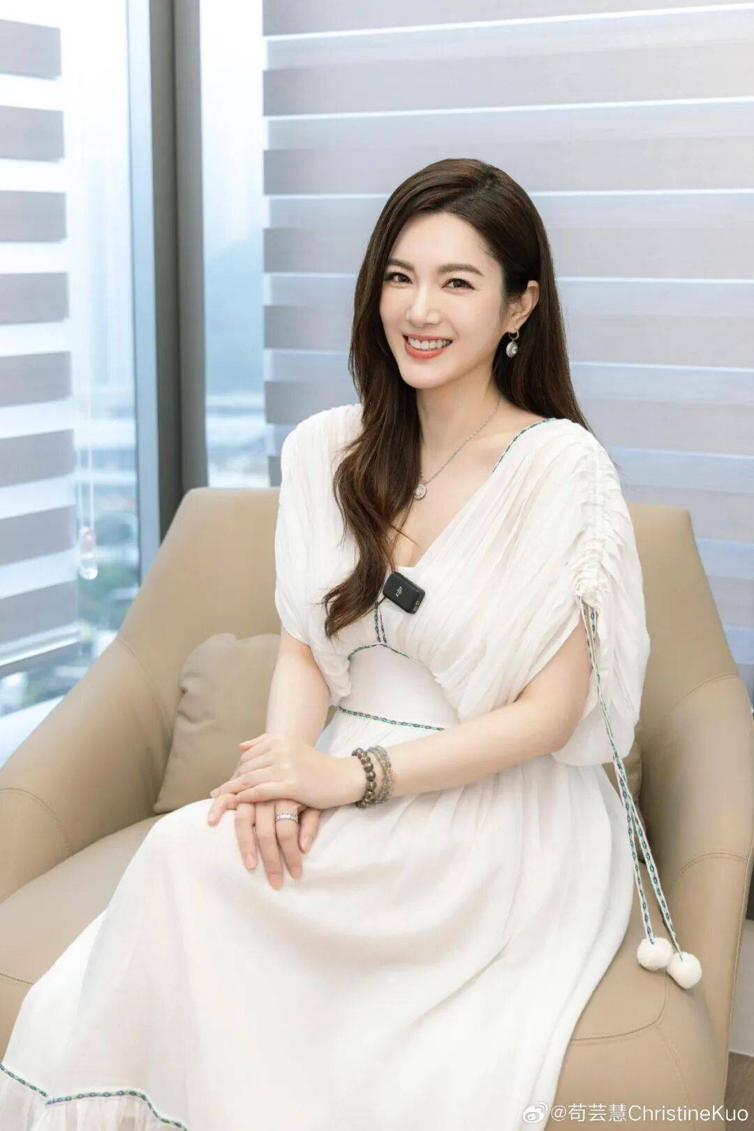 42岁女星苟芸慧承认结束7年婚姻：现在很自由，想复出拍戏