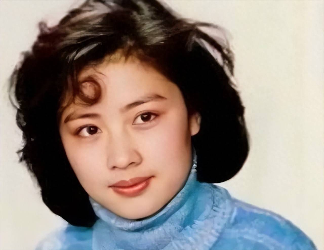 原创            红极一时的八一厂“十朵金花”现状，有人弃国籍，有人至今还未婚