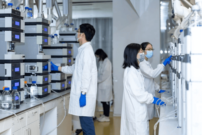 正大天晴TQB2102再获突破 谢承润带领展望肠癌治疗新纪元