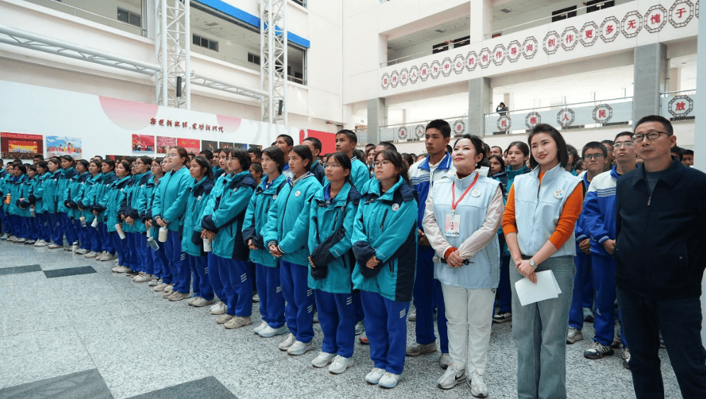 杂技歌飞扬·少年艺成长！这场艺术研学让民族团结之花扎根青春心田