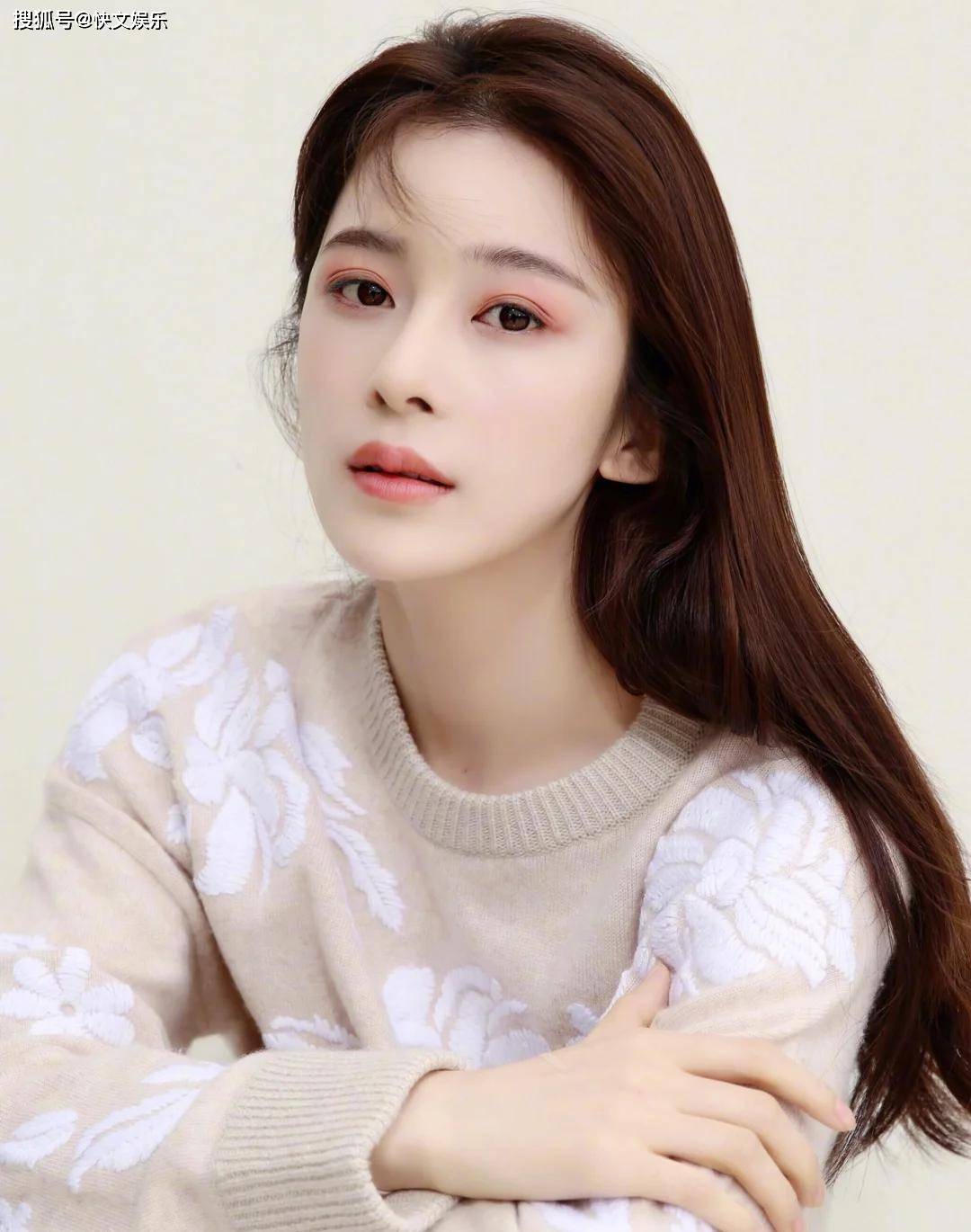 原创            赵樱子直播自曝分手内幕：当"姐弟恋"遇上"颜值审，问题就变大了