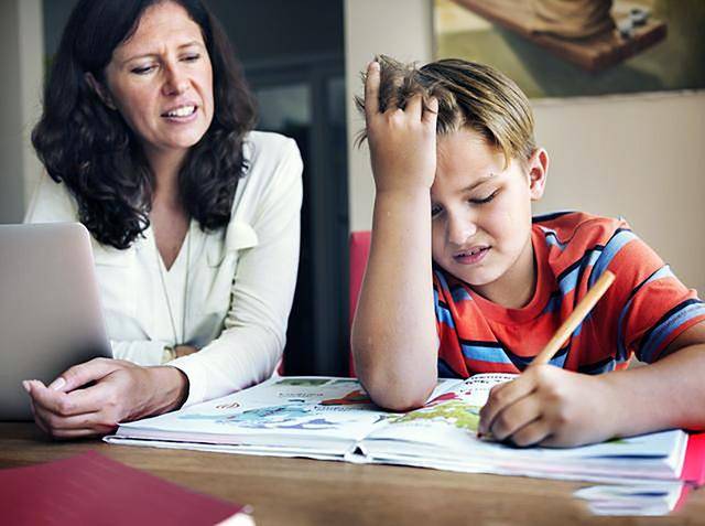 父母别再吼孩子了！做好这几点，才是合格的爸妈