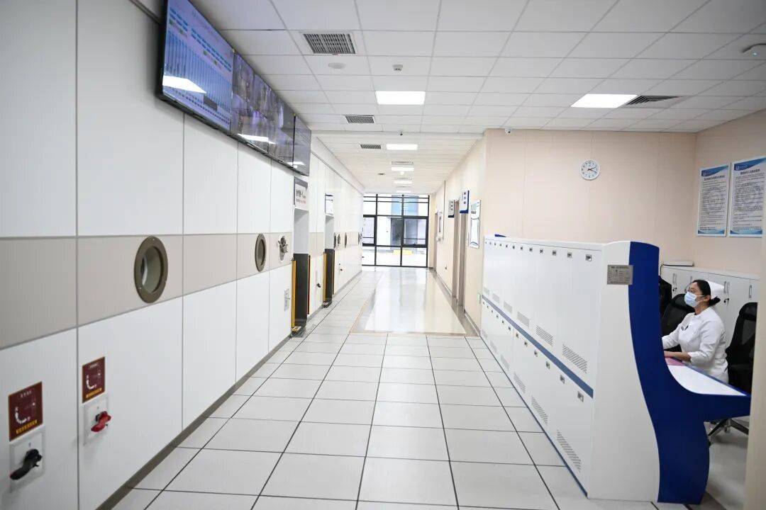 中国最大单体高压氧舱群之一 ！北京安贞医院通州院区高压氧舱启用