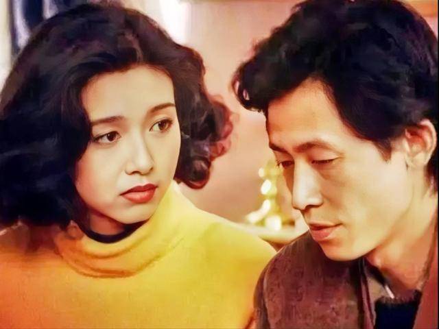 原创            与高曙光闪婚闪离，和靳东同居5年的江珊，54岁再婚被宠成公主