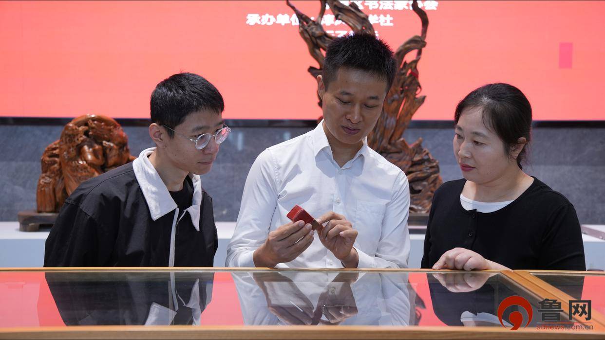 赏篆刻、观演示、品汉风，“海曲印象”王良允书法篆刻展点亮日照文化生活