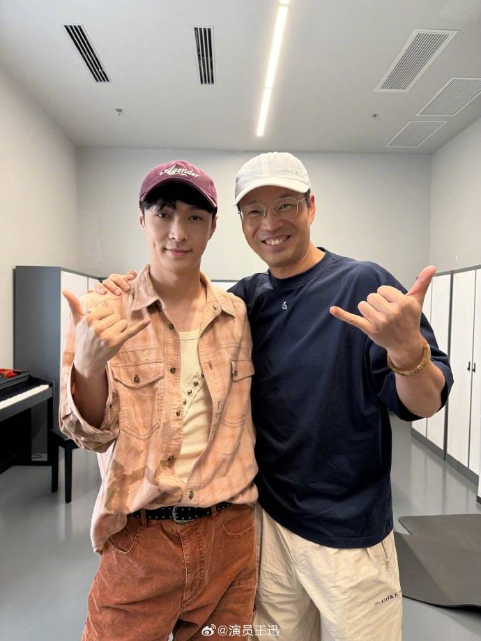 原创            《致张艺兴：逐梦路上，愿你光芒万丈》