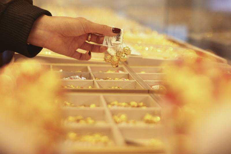 国庆长假消费火：热衷跟着演出去旅行，金价涨带动珠宝消费潮