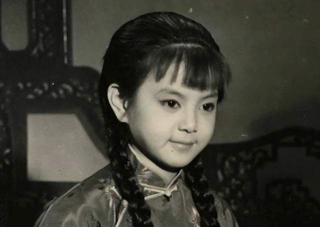 原创            富婆谢玲玲自曝豪门潜规则，不需要做饭但要生孩子，每早都要敬茶