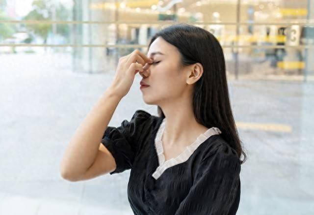 对付各种眩晕的6个中成药：辨证选对药，告别头晕、天旋地转难题