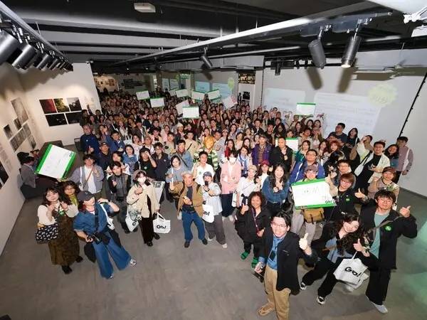 富士胶片X-SPACE迎来七周年朋友月 胶片模拟色彩配方书籍特别发布