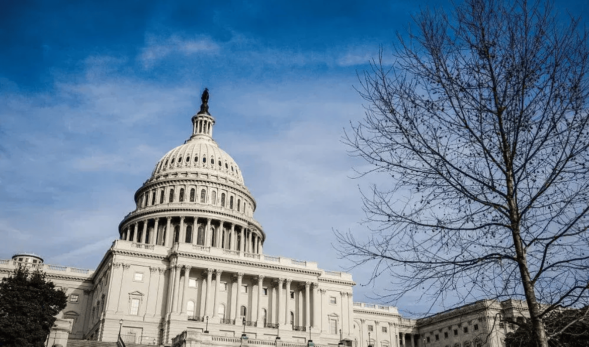 受政府“停摆”影响，美众议院员工工资将暂停发放
