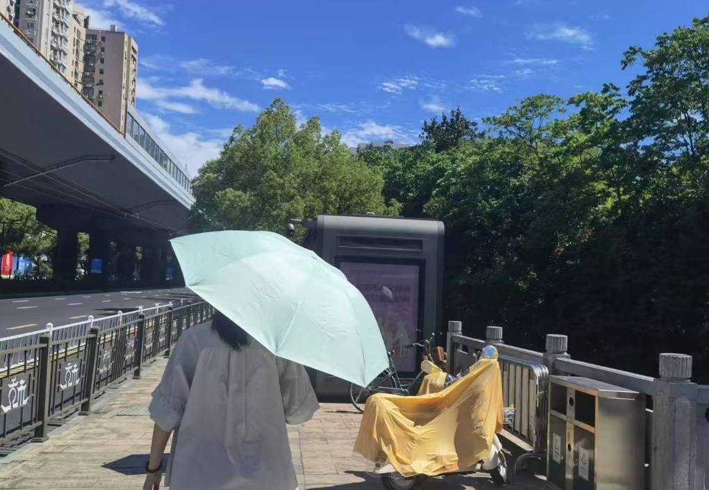 太离谱！杭州有记录以来首次出现！马上将大范围影响，这次极猛......