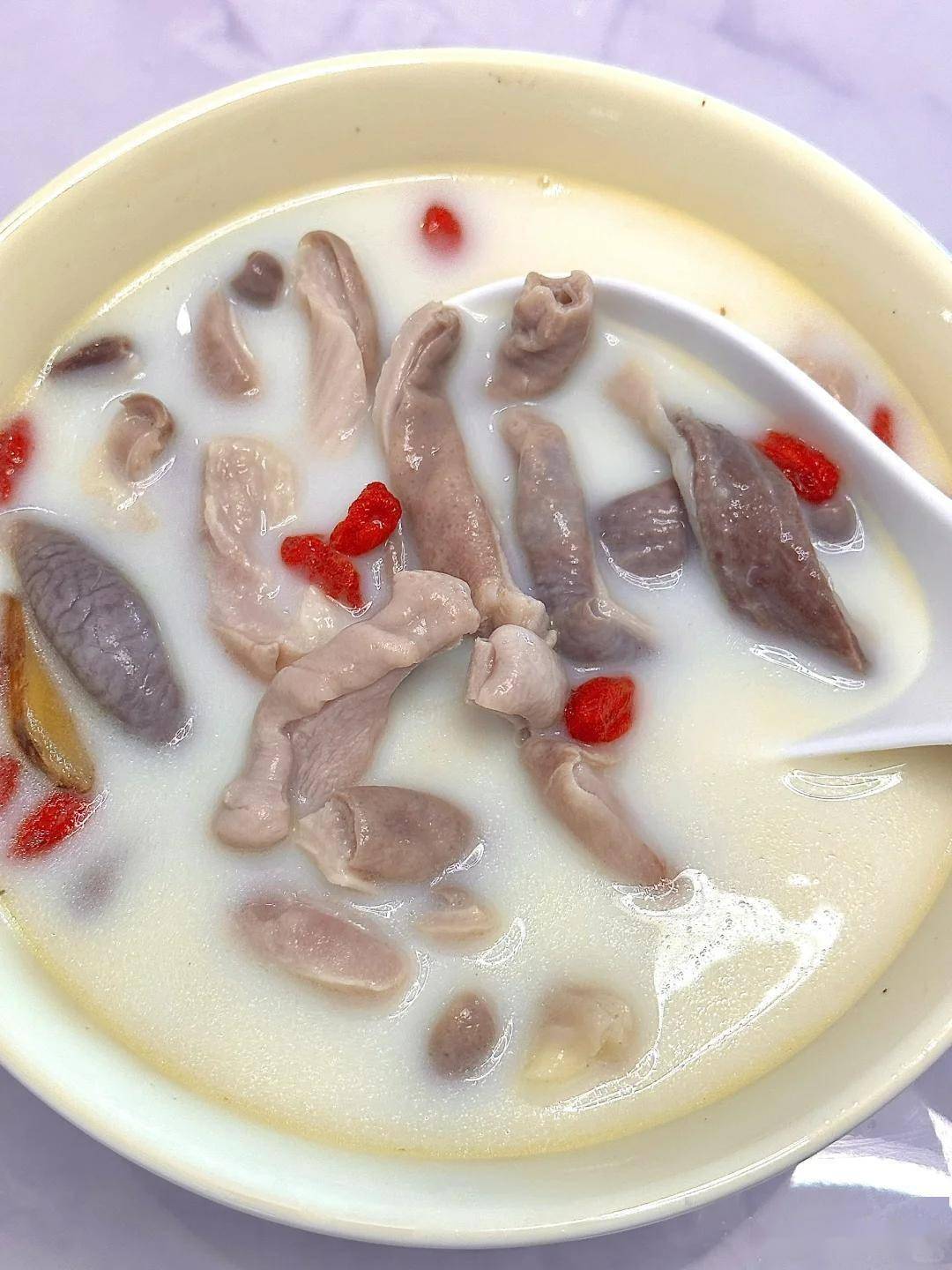 原创            老话说“一个猪肚十副药”，提醒大家50岁后，别忘了多吃猪肚！