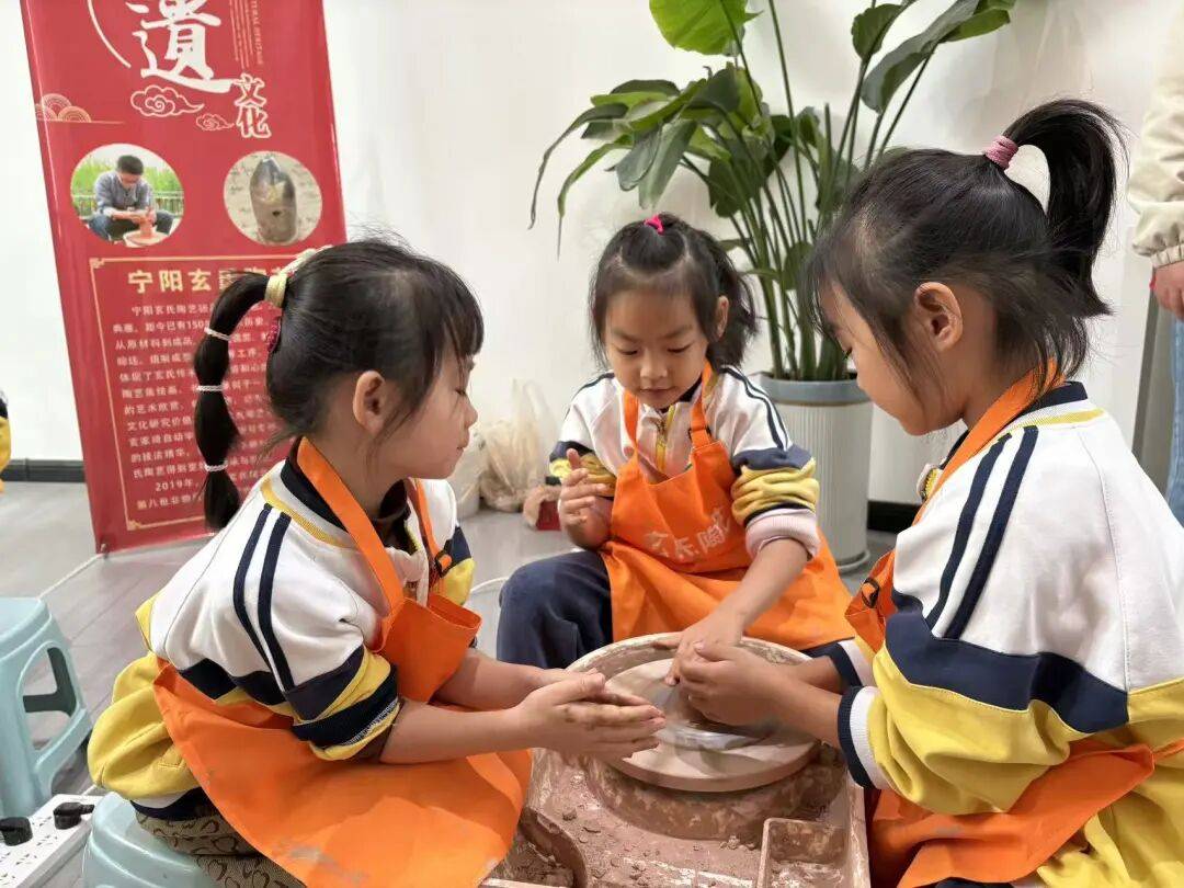 文庙街道：非遗陶艺进社区 童声童韵润童心