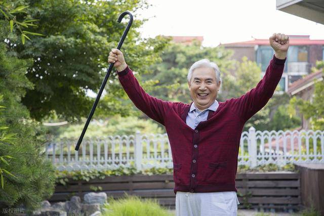 原创            八十岁以后，折腾没用！百岁老人临终3大忠告，胜过退休金