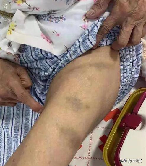 原创            一个老人晚年雇佣男保姆，全天候为自己服务，结果却将其送进班房