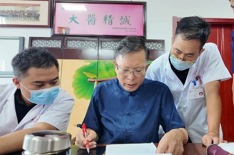 “化疗副作用过大，还继续吗？”