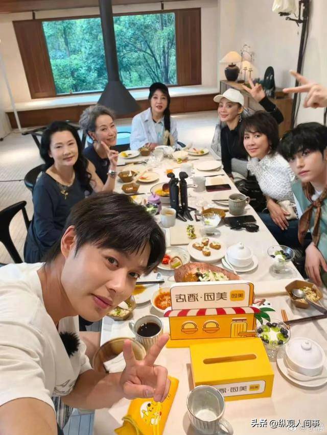 原创            《一路繁花 2》炸锅！刘嘉玲何赛飞为生孩子互怼，庆奶曝行业乱象