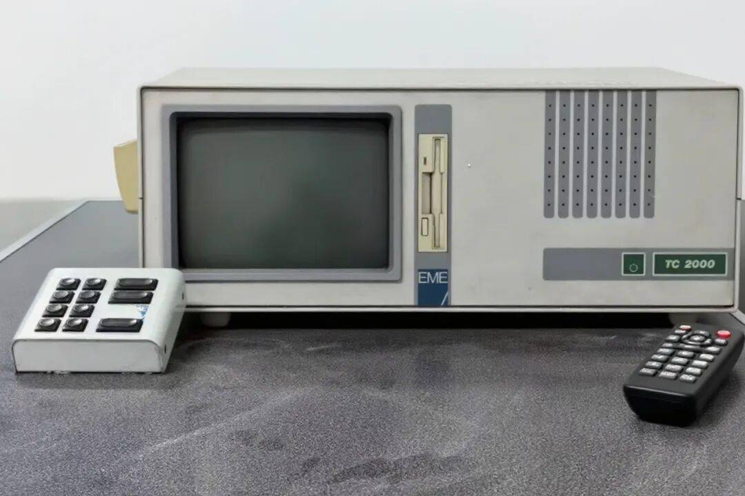 宣医记忆|老物件有话说：《脑血管超声诊断仪》