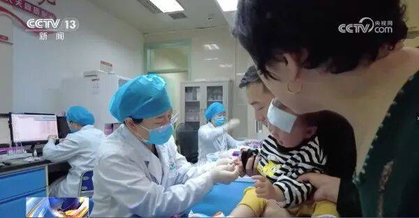 传染性强，有人全家中招！这种病毒进入流行期