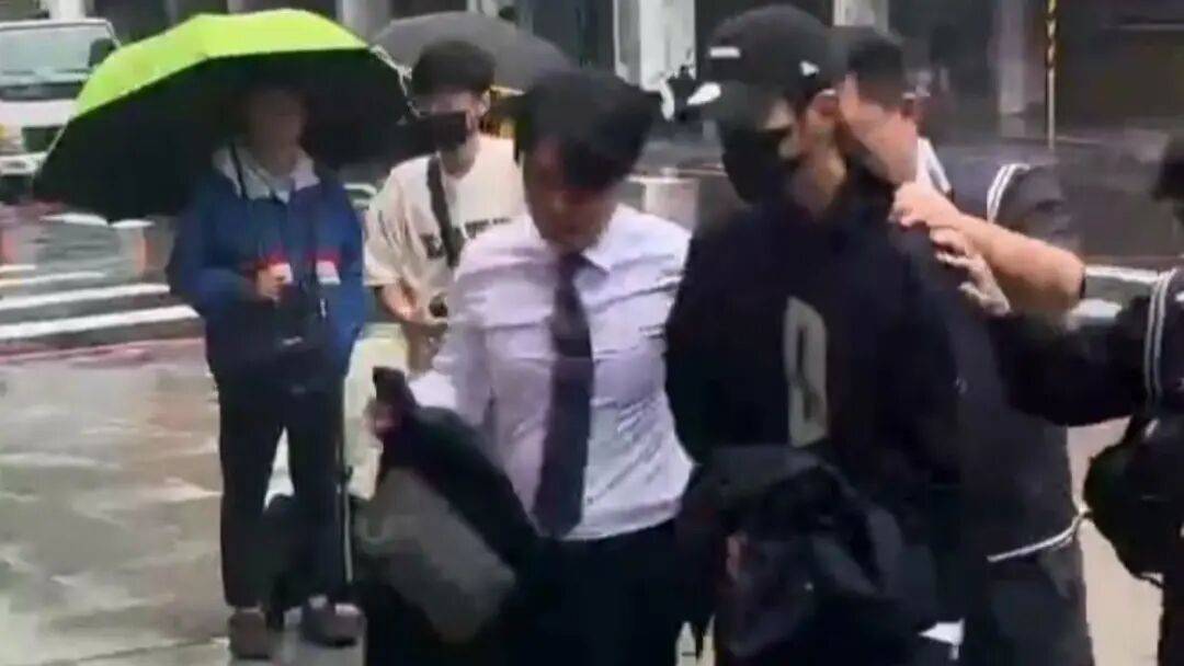 突发！修杰楷、陈柏霖等多名台湾艺人已被带往警局