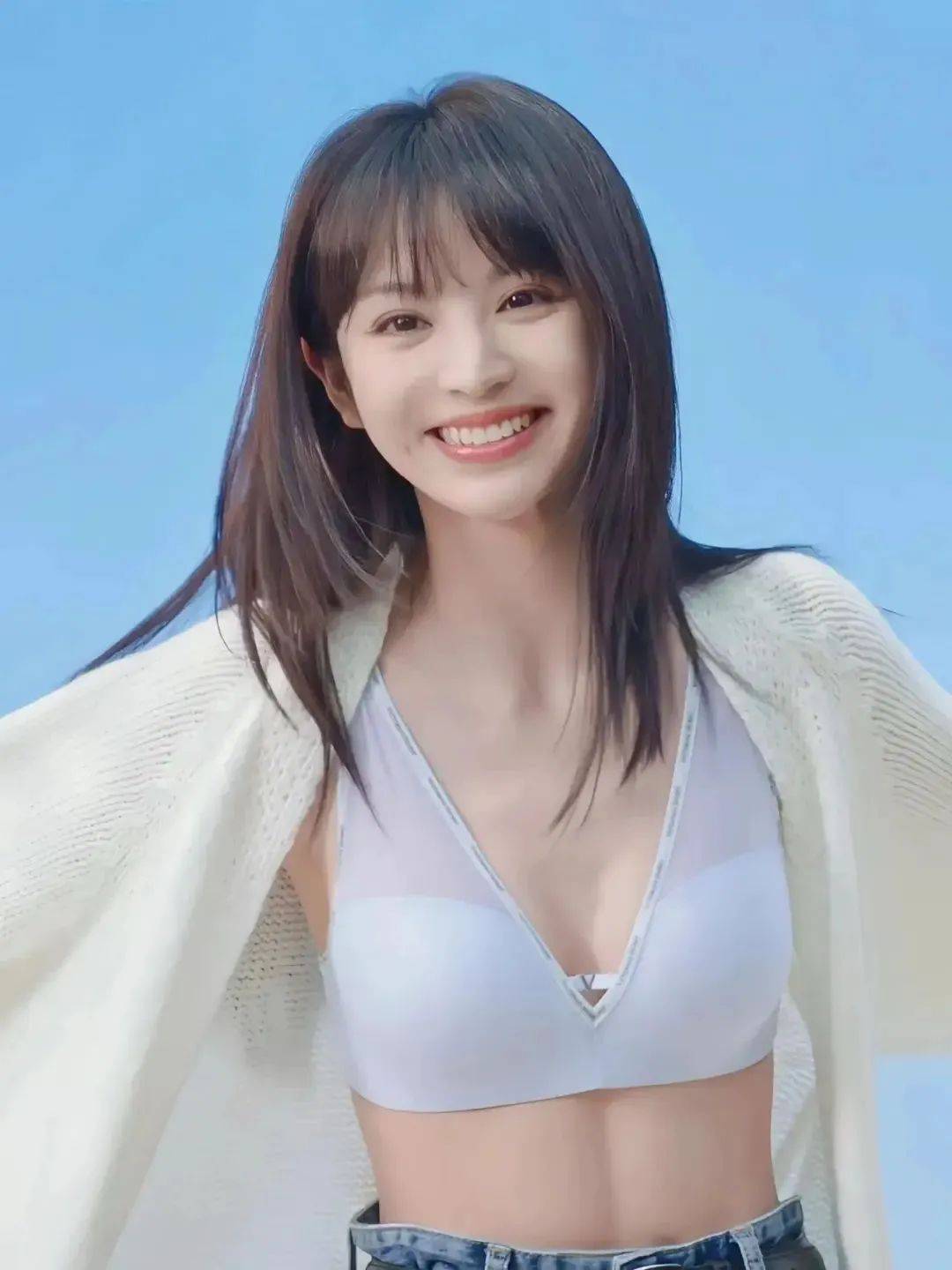 27岁田曦薇内衣写真，太养眼了！