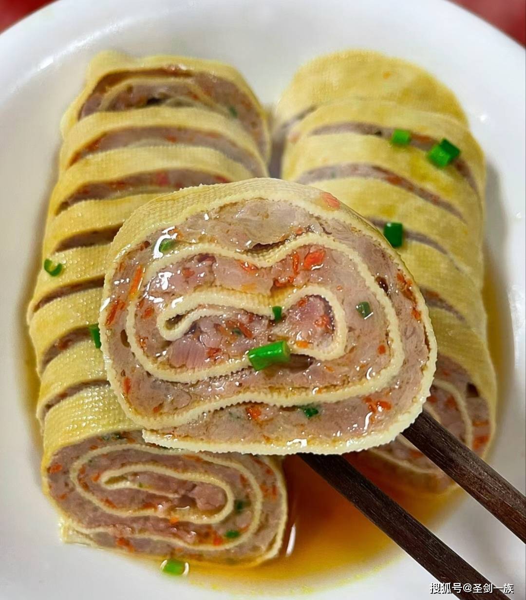 建议中老年人：少吃牛羊猪肉，常吃8样，增强体质，别舍不得吃