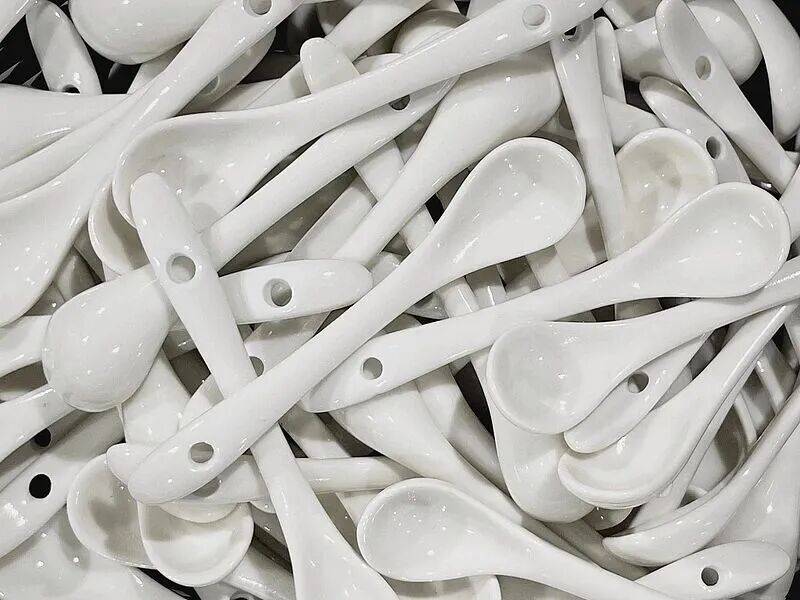 为什么有的陶瓷勺柄上会有个洞，有的却没有？猜你不知道