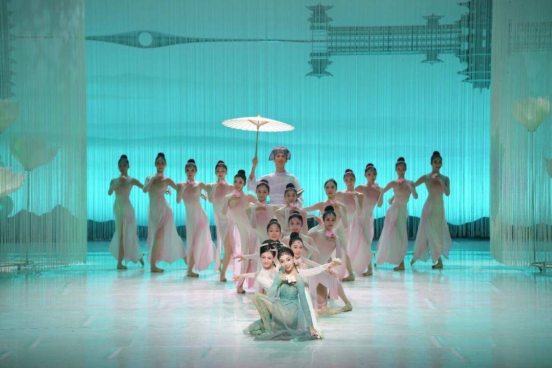 艺术评论|千年传说的现代演绎，评广州歌舞团大型芭蕾舞剧《白蛇传》