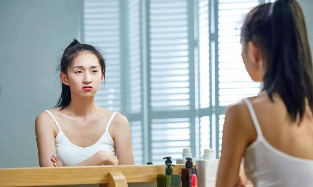 晨起一杯“五行健脾养颜饮”，脾胃好了，人变漂亮了，自己在家就能做