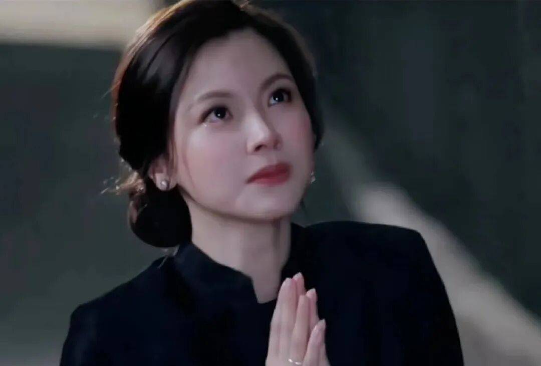 顶流小花开撕，真是一百个心眼子