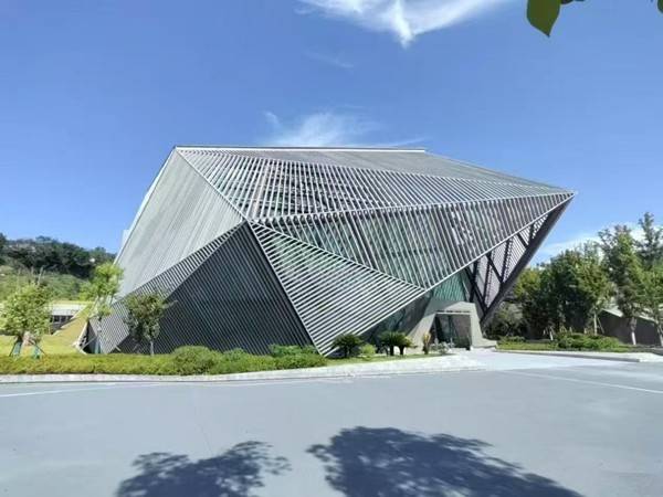 万州三峡文化艺术中心即将启幕 三部文华奖参评剧目轮番上演