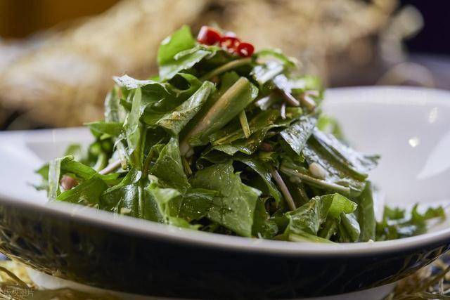 告诉爸妈别再被 “蒲公英抗癌” 骗了！体外抗癌不等于体内抗癌！