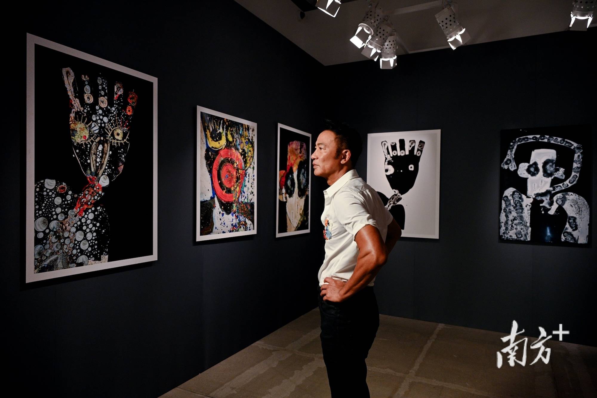 演员任达华大胆跨界！《炫目·任达华》艺术展香港开展