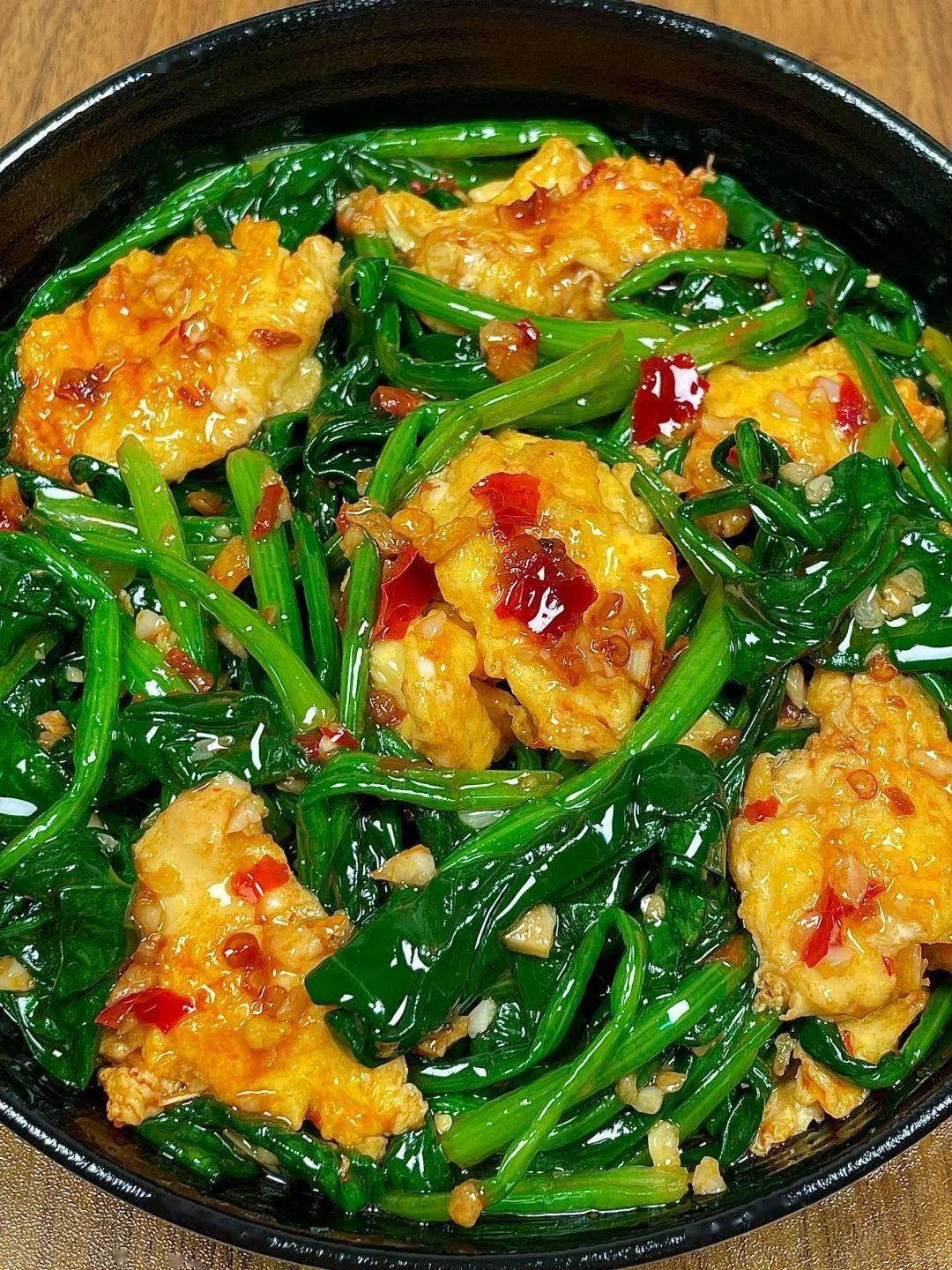 原创            老祖宗懂养生！“春吃菠菜夏吃藕，秋吃银耳冬吃粥” 棒